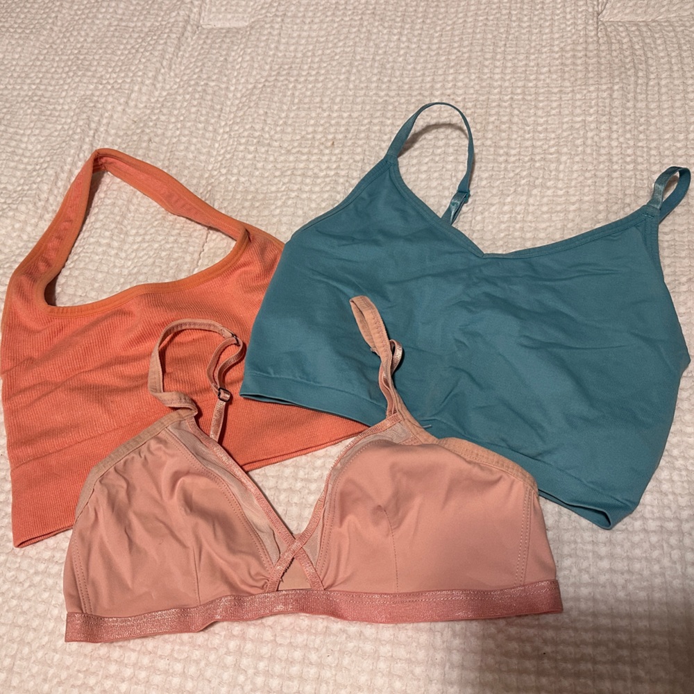 Bundle of 3 Bras all size Small